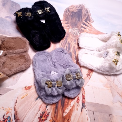 SZARE FUTERKOWE KLAPKI - KOKARDKA - ZŁOTA AGRAFKA Z MISIEM 