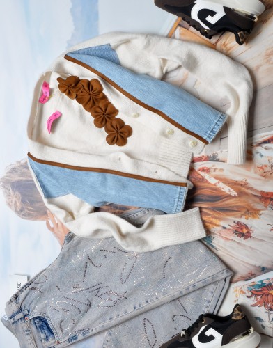 DQMANE - KREMOWY SWETEREK Z TOPEM - JEANS