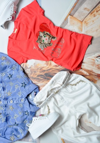 DI'SHE - CZERWONA BLUZKA Z UROCZYM KOTKIEM