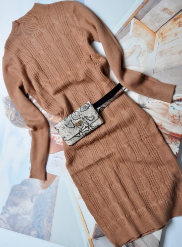 SUKIENKA W KARMELOWYM KOLORZE - SWETERKOWY SPLOT - PASEK 