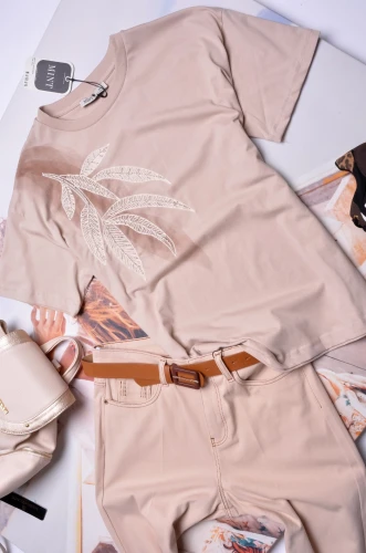 MINT - BEŻOWA BLUZKA - LISTKI - KORALIKI