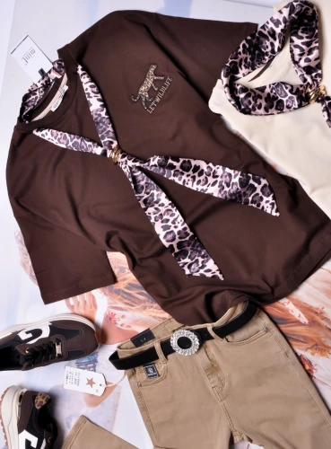 MINT - CZEKOLADOWA BLUZKA Z PANTERKOWYM FULAREM