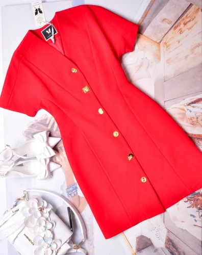 ZANARDI - CZERWONA TALIOWANA SUKIENKA - ZŁOTE GUZIKI