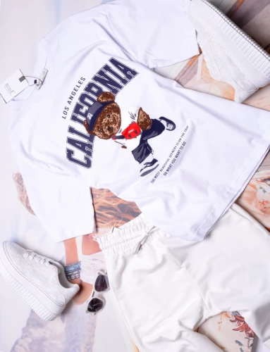 MINT - BIAŁA BLUZKA - MISIU - NAPISY