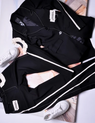 TW3 - CZARNY KOMPLET - MATERIAŁOWE LAMPASY I WSTAWKI