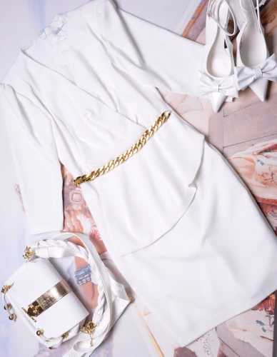 SUKIENKA ECRU - ZŁOTY ŁAŃCUCH - RĘKAW 3/4 