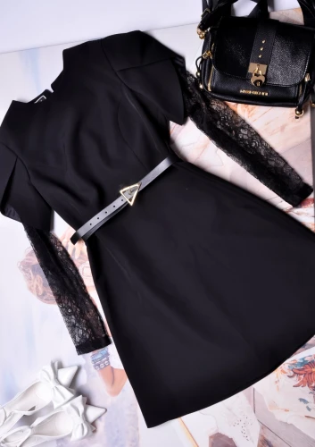 ZANARDI - CZARNA SUKIENKA - KORONKOWE RĘKAWY