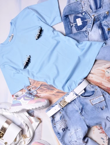 MINT - NIEBIESKA BLUZKA - RZĘSY - PEREŁKI