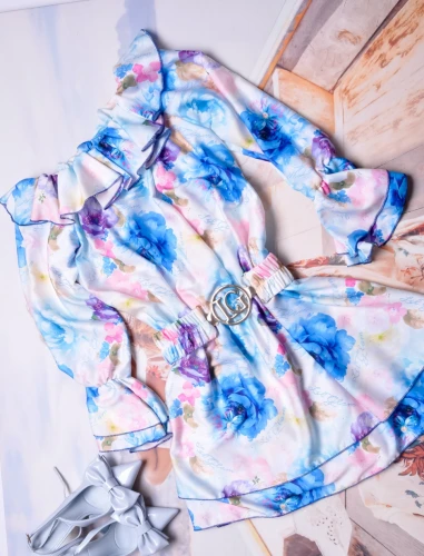 LIL GLAM KRÓTKA NIEBIESKA W KWIATY -  Z PASKIEM