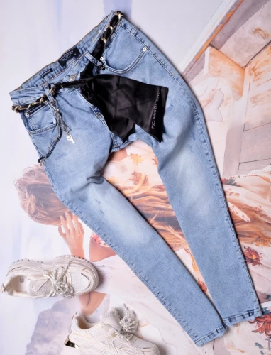 PUCCIHINO - JASNE PRZECIERANE JEANSY - BOYFRIEND