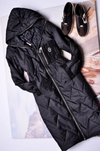 EZE - CZARNA DŁUGA KURTKA Z KAPTUREM I LOGO