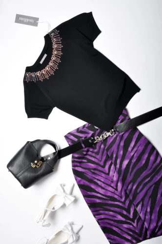 CZARNY SWETEREK - CYRKONIE - SERDUSZKA