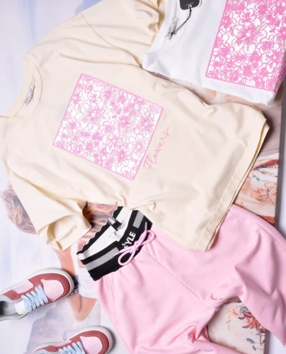 MINT - ŻÓŁTA BLUZKA - RÓŻOWE WYSZYWANE KWIATY