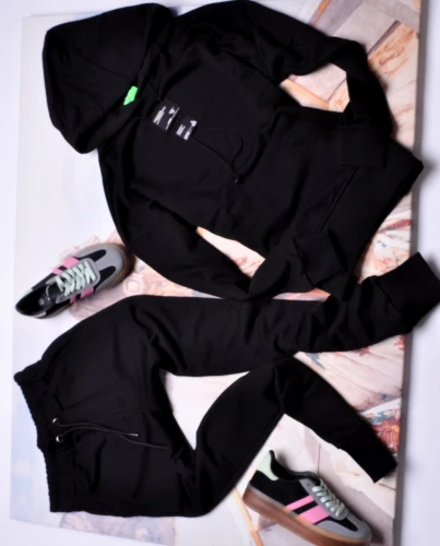 SIGNET - CZARNY DRES