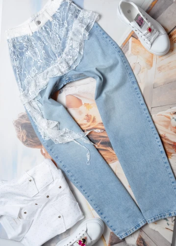 IT'S BASIC - JEANSOWE SPODNIE Z KORONKĄ - STRAIGHT FIT