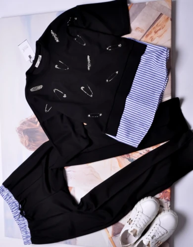 MINT -  CZARNY DRES - KOSZULOWE WSTAWKI - CYRKONIOWE AGRAFKI