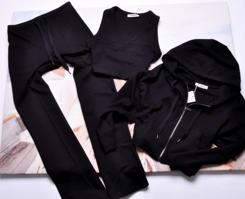 IT'S BASIC - CZARNY KOMPLET - DZWONY - TOP - BLUZA