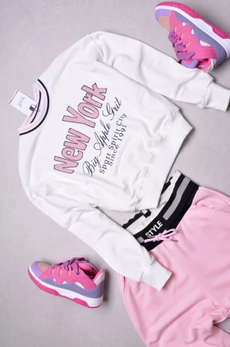 MINT - KRÓTKA BIAŁA BLUZA  - NEW YORK