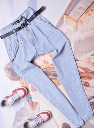 PUCCIHINO - ZWIEWNE JEANSOWE SPODNIE - BOYFRIEND