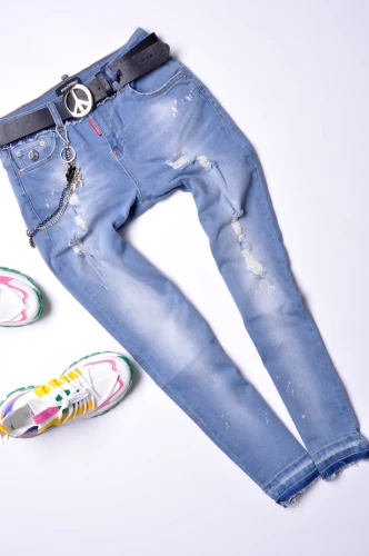 PUCCIHINO - JASNE JEANSY BOYFRIEND Z PRZETARCIAMI + FARBKA