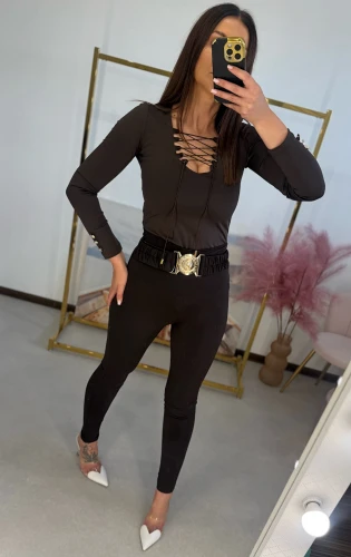 Facetune_06-09-2026-21-32-58.jpeg