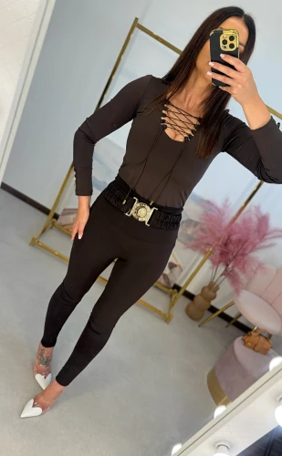 Facetune_06-09-2026-21-34-57.jpeg