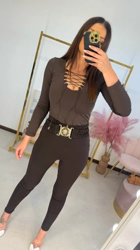 Facetune_06-09-2026-21-37-48.jpeg
